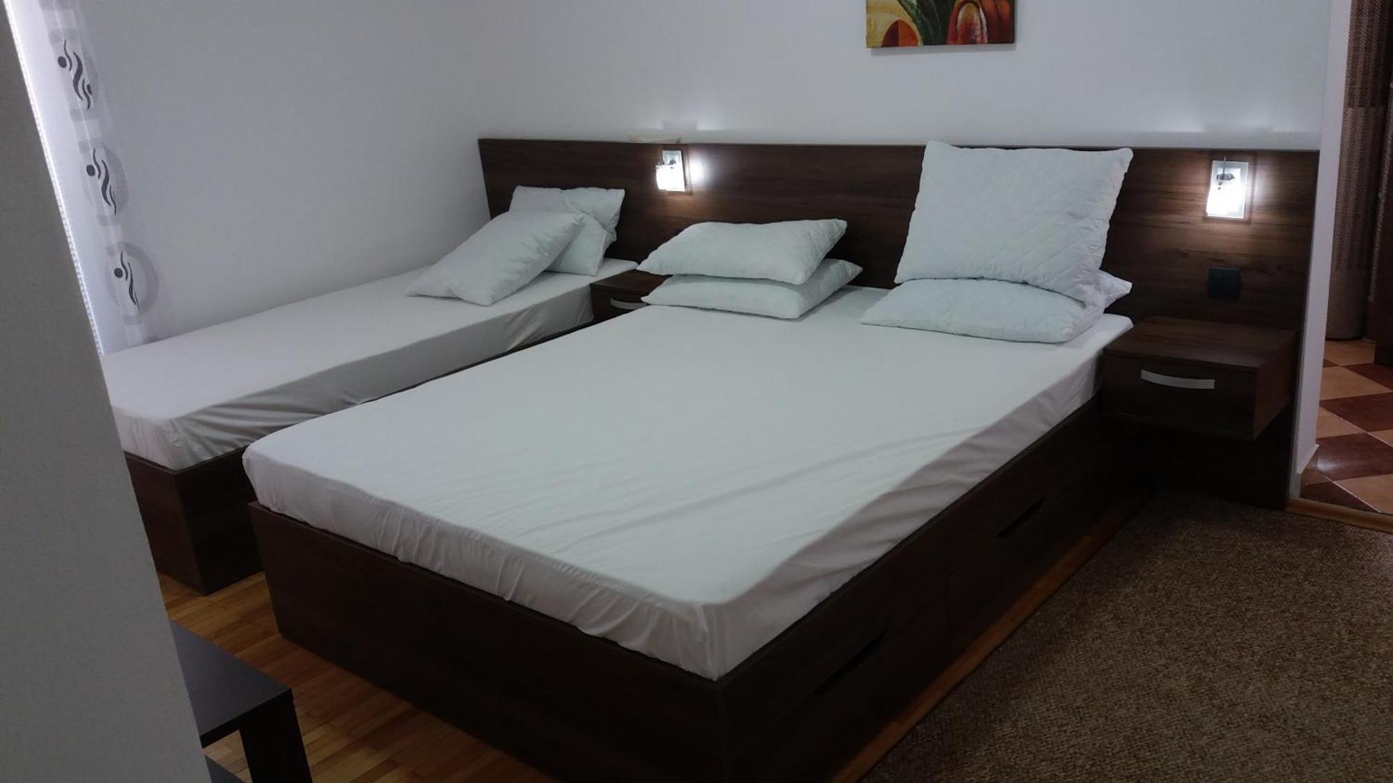 Apartments Kojic Bar Room photo