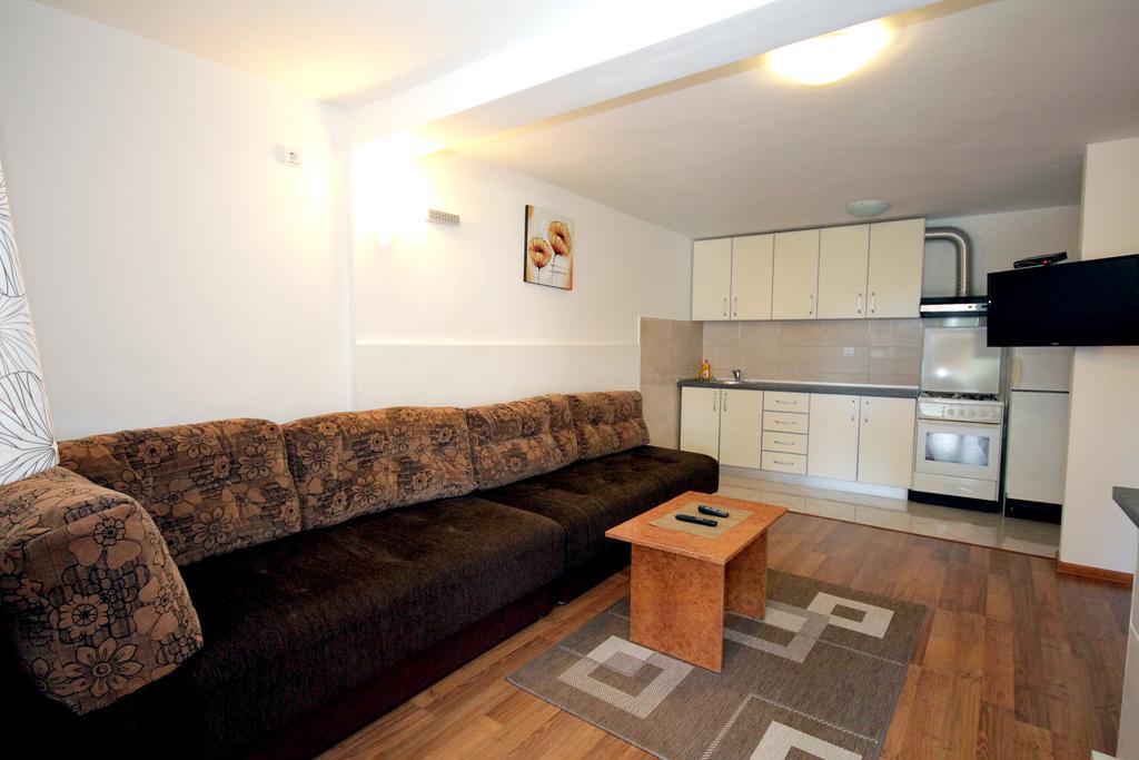 Apartments Kojic Bar Exterior photo